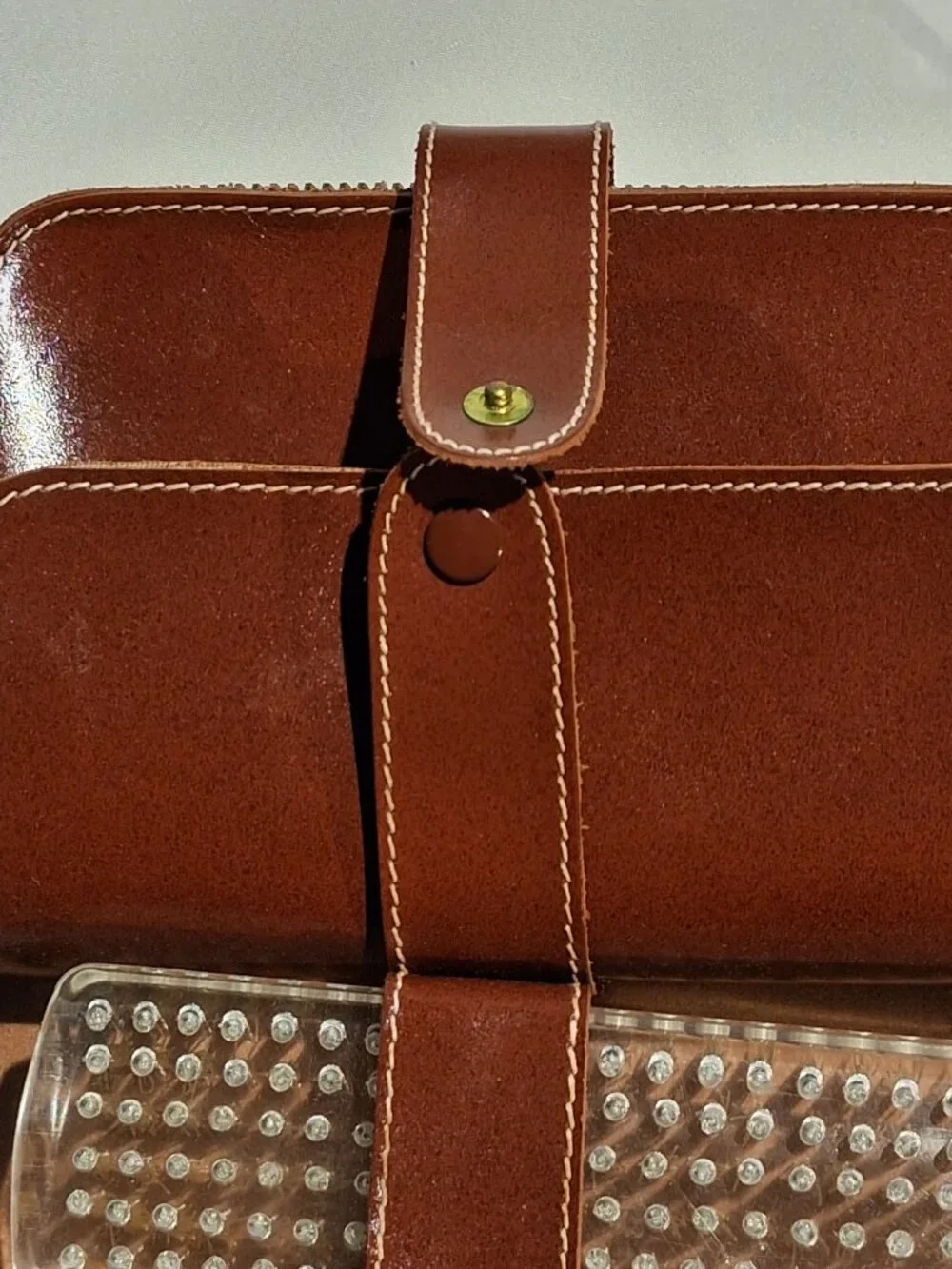 Leather Travel Kit  Zipper Case  Vintage 10 piece  Rust Brown  Lucite Silver VGC